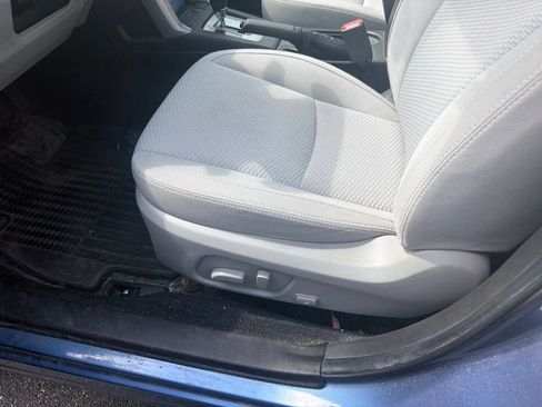 Used 2015 Subaru Forester 2.5i Premium w/ All-Weather Package AWD/4WD image 2
