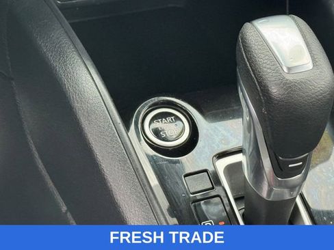 Used 2021 Nissan Versa SV image 24