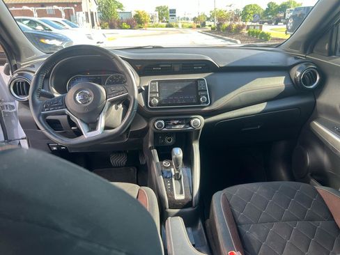Used 2020 Nissan Kicks SR FWD image 14