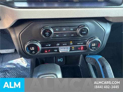 Used 2023 Ford Bronco Wildtrak image 33