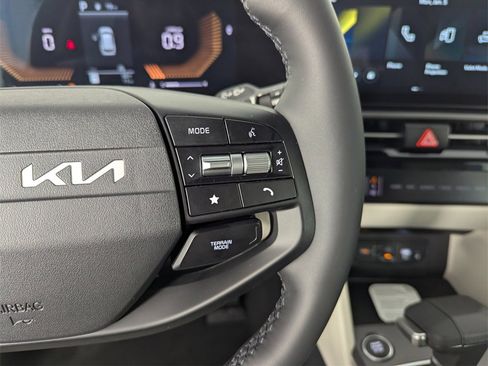 New 2026 Kia Sportage EX image 23