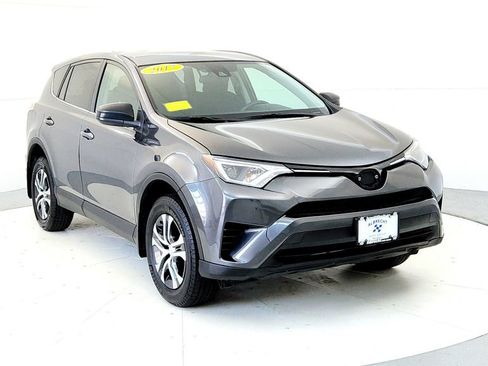 Used 2017 Toyota RAV4 LE w/ All Weather Liner Package AWD/4WD image 8