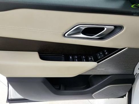 Used 2022 Land Rover Range Rover Velar R-Dynamic S AWD/4WD image 52