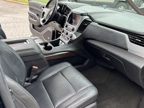 Used 2016 GMC Yukon XL SLT image 11