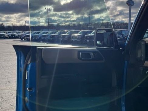 Used 2024 Ford Bronco Wildtrak image 32