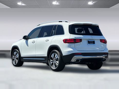 Used 2026 Mercedes-Benz GLB 250 image 3