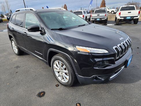 Used 2016 Jeep Cherokee Limited image 3