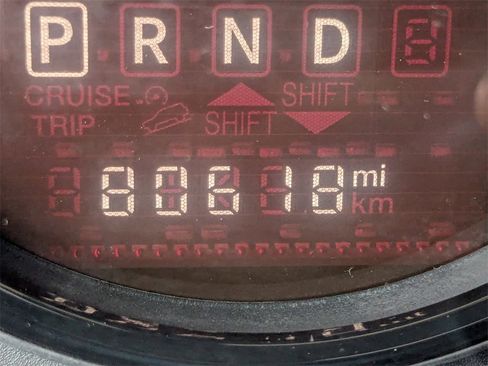 Used 2017 Jeep Wrangler Unlimited Sahara image 31