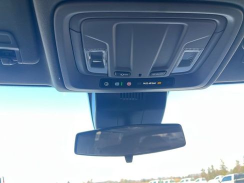 New 2024 GMC Sierra 1500 SLE image 32