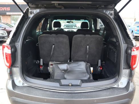 Used 2017 Ford Explorer XLT AWD/4WD image 15