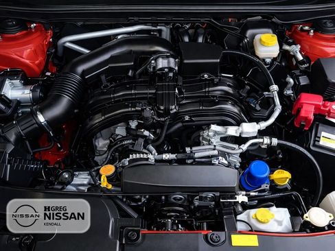 Used 2025 Subaru Crosstrek 2.0i Premium image 10