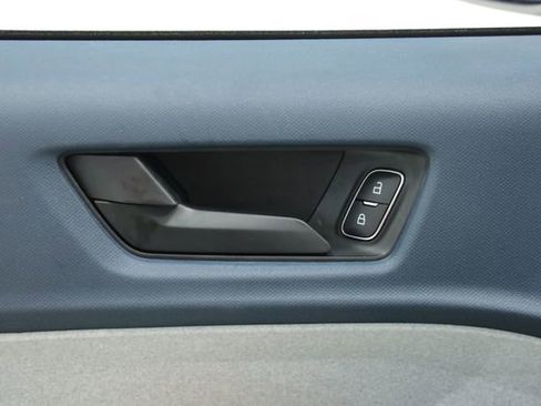 Used 2022 Ford Maverick XLT image 29