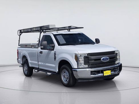 Used 2019 Ford F250 XL w/ XL Value Package RWD image 3