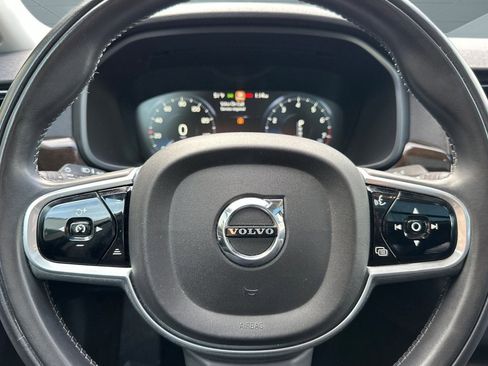 Used 2018 Volvo S90 T5 Momentum w/ Convenience Package image 16