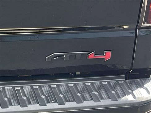 Used 2020 GMC Sierra 1500 AT4 w/ AT4 Premium Package image 8