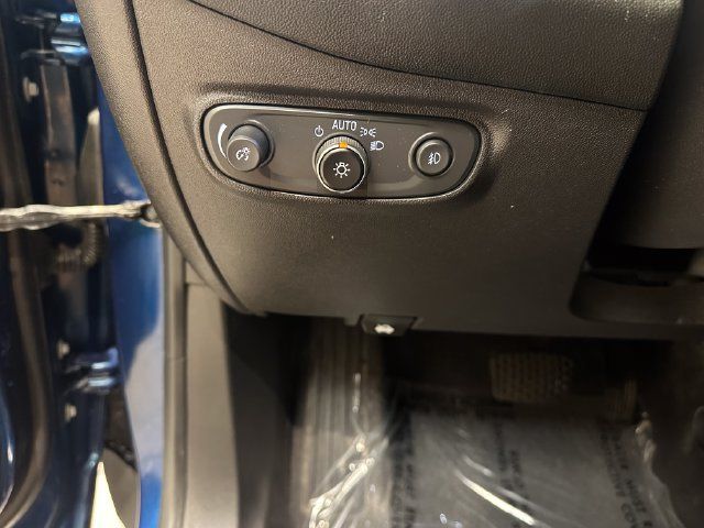 Used 2021 Chevrolet Equinox LT FWD image 16
