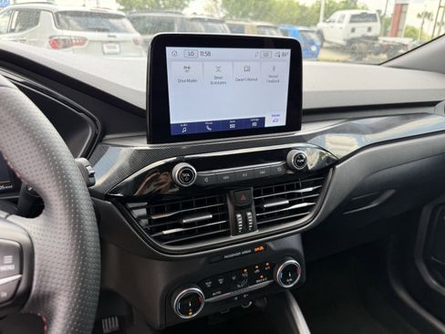 Used 2025 Ford Escape ST-Line image 20