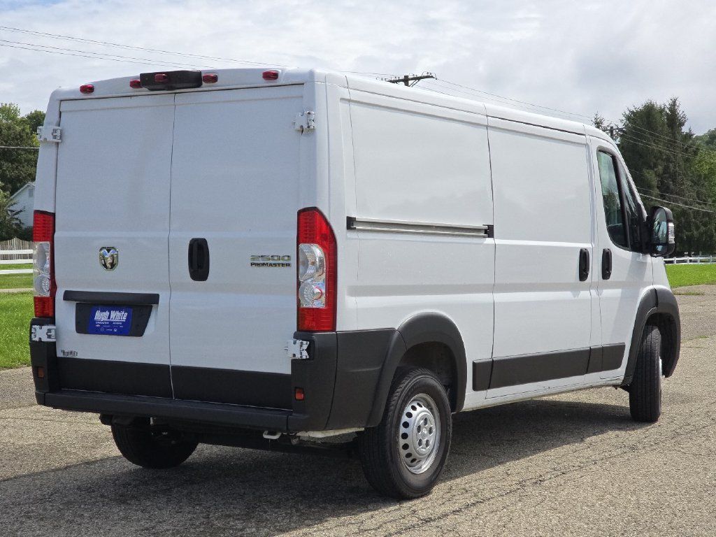 Used 2025 RAM ProMaster 2500 w/ Convenience Group FWD image 18