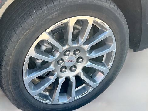 Used 2022 GMC Acadia Denali w/ Denali Ultimate Package image 31