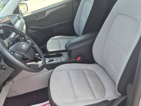 Used 2024 Ford Escape Active AWD/4WD image 12