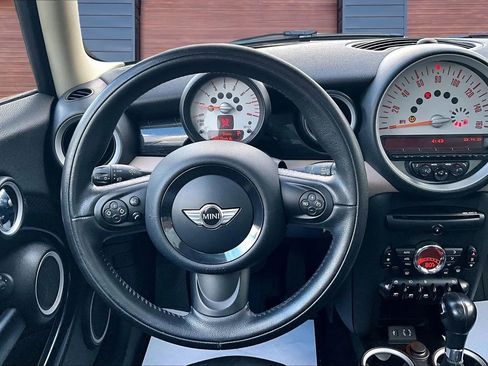 Used 2013 MINI Cooper Hardtop image 5