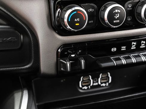 Used 2019 RAM 2500 Big Horn AWD/4WD image 33