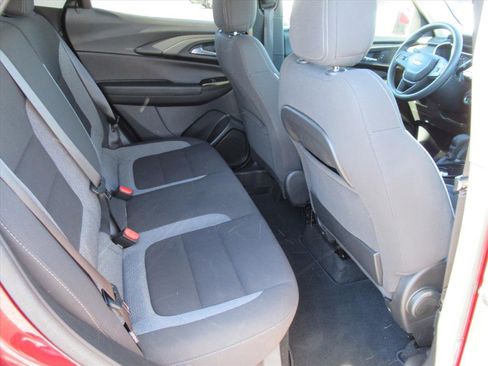 Used 2023 Chevrolet TrailBlazer LT image 11