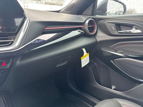 New 2026 Chevrolet Trax RS w/ Sunroof Package image 22