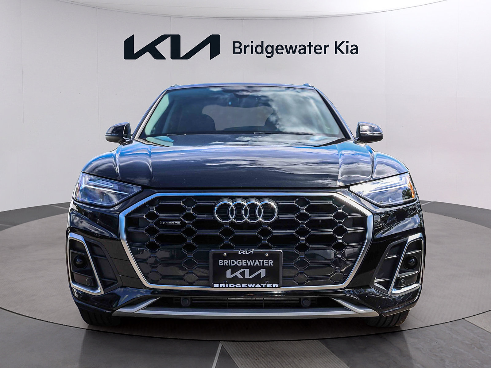 Used 2022 Audi Q5 2.0T Premium AWD/4WD image 2