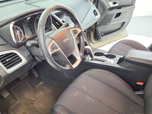 Used 2011 GMC Terrain SLE w/ Convenience Package AWD/4WD image 9