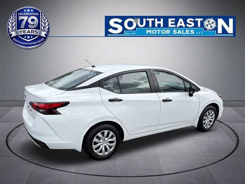 Used 2022 Nissan Versa S image 7