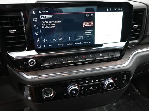 Used 2024 GMC Sierra 1500 SLT AWD/4WD image 6