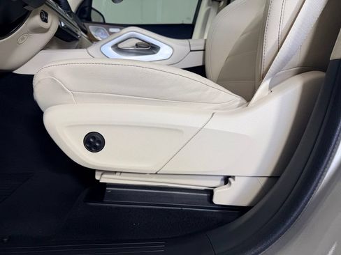 Used 2021 Mercedes-Benz GLE 450 4MATIC image 23
