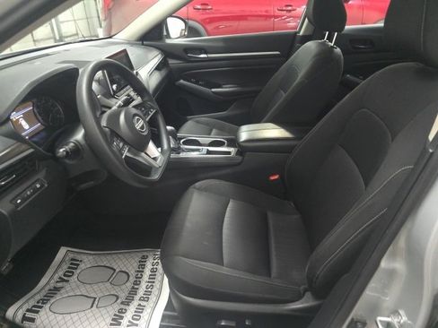 Used 2023 Nissan Altima 2.5 SV image 16