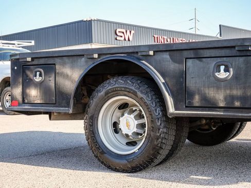 Used 2024 Chevrolet Silverado 3500 W/T w/ WT Convenience Package AWD/4WD image 10