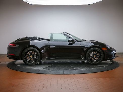 Certified 2023 Porsche 911 Carrera RWD image 8