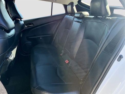 Used 2022 Toyota Prius Prime XLE image 23