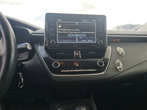 Used 2021 Toyota Corolla LE image 10