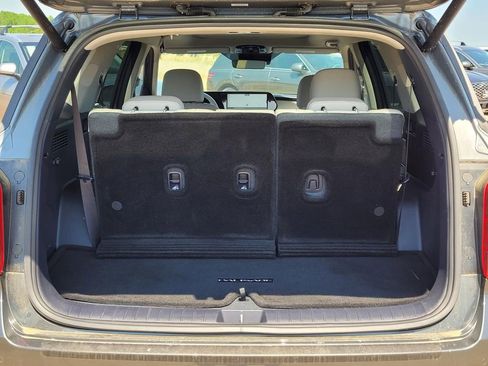 Used 2024 Hyundai Palisade Limited image 8