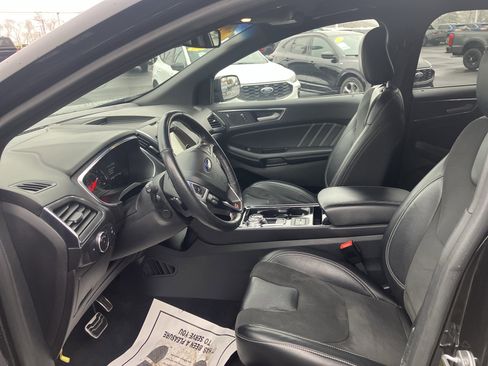 Used 2020 Ford Edge ST w/ Equipment Group 401A image 22
