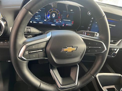 Used 2025 Chevrolet Equinox LT image 29