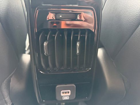 New 2026 Jeep Compass Latitude image 16