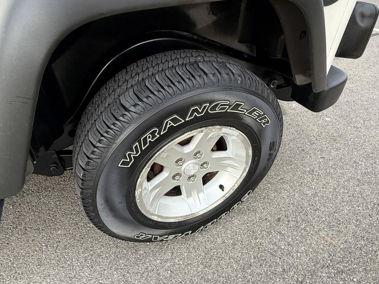 Used 2006 Jeep Wrangler Sport w/ 30" Tire & Wheel Group AWD/4WD image 34