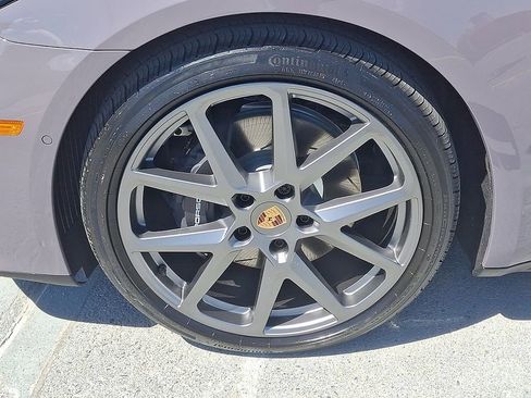 Used 2025 Porsche Panamera 4 image 10