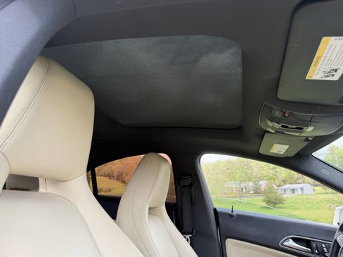 Used 2018 Mercedes-Benz CLA 250 4MATIC image 21