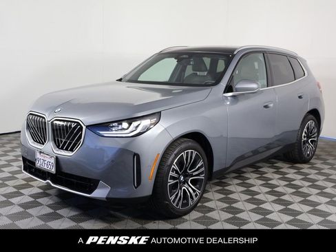 Used 2025 BMW X3 xDrive30i w/ Convenience Package image 1