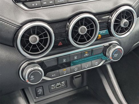 Used 2024 Nissan Sentra SV image 22