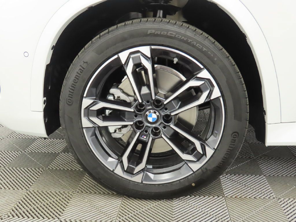 Certified 2026 BMW X1 xDrive28i w/ Technology Package AWD/4WD image 30