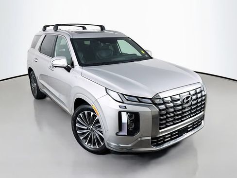 Used 2025 Hyundai Palisade Calligraphy AWD/4WD image 3