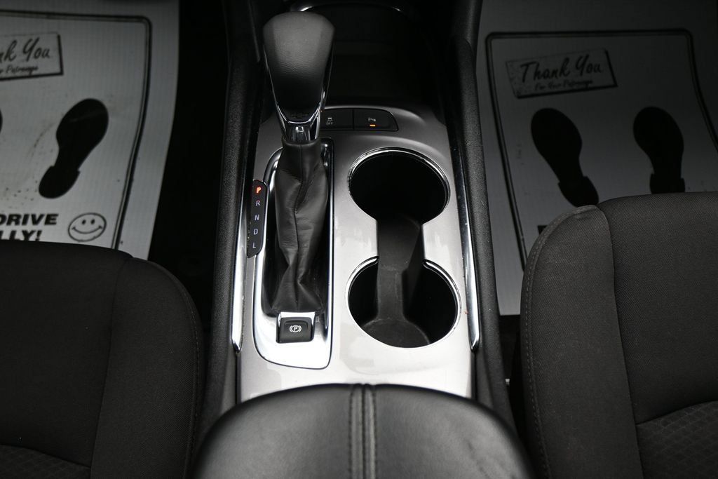 Used 2024 Chevrolet Malibu LT FWD image 19